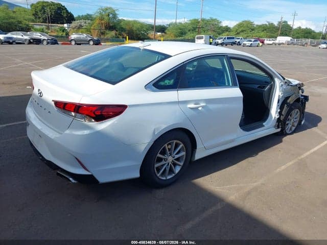 2018 HYUNDAI SONATA SE 4