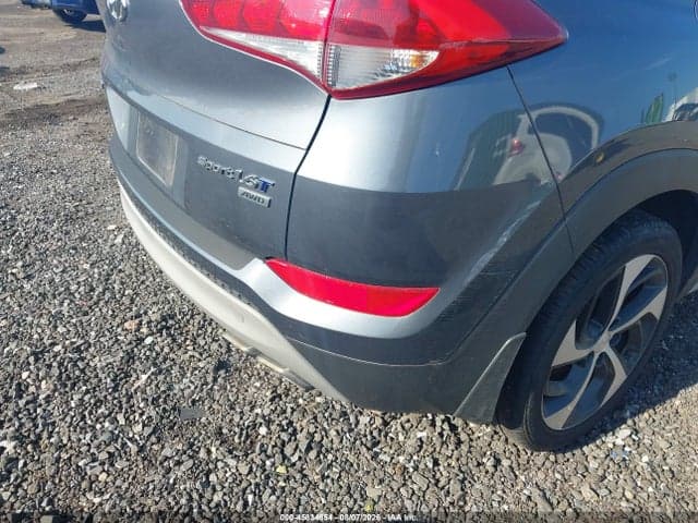 2017 HYUNDAI TUCSON SPORT 6