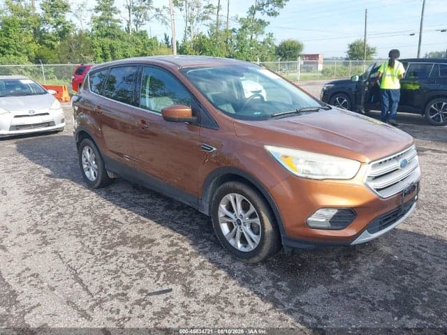 2017 FORD ESCAPE SE 1