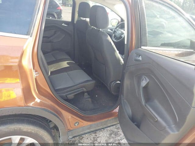 2017 FORD ESCAPE SE 8