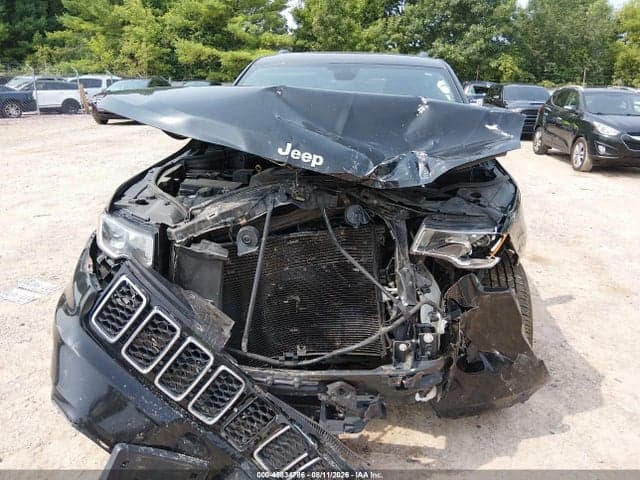 2017 JEEP GRAND CHEROKEE LAREDO 13