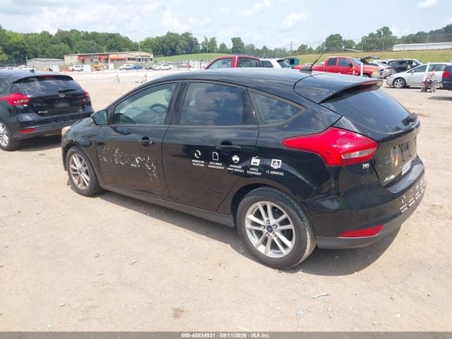 2017 FORD FOCUS SE 3
