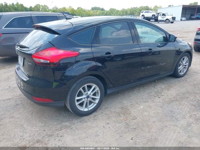 2017 FORD FOCUS SE 4