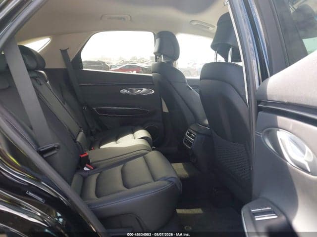 2026 GENESIS GV70 2.5T 8