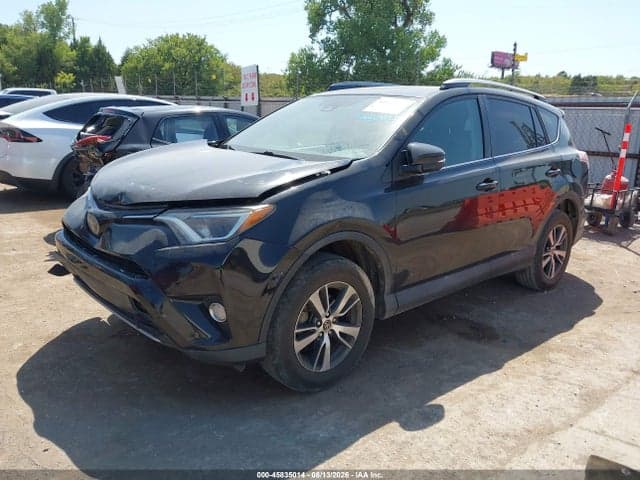 2018 TOYOTA RAV4 XLE 2