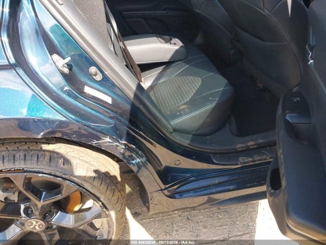 2019 TOYOTA CAMRY SE 21