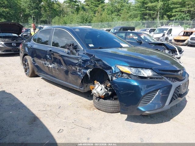 2019 TOYOTA CAMRY SE 6