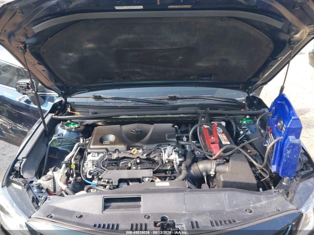 2019 TOYOTA CAMRY SE 10