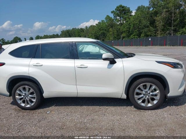 2021 TOYOTA HIGHLANDER LIMITED 12