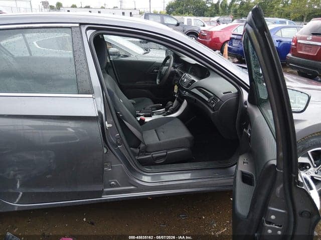 2017 HONDA ACCORD LX 5