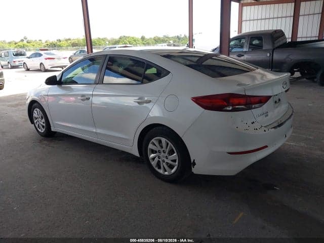 2018 HYUNDAI ELANTRA SE 3