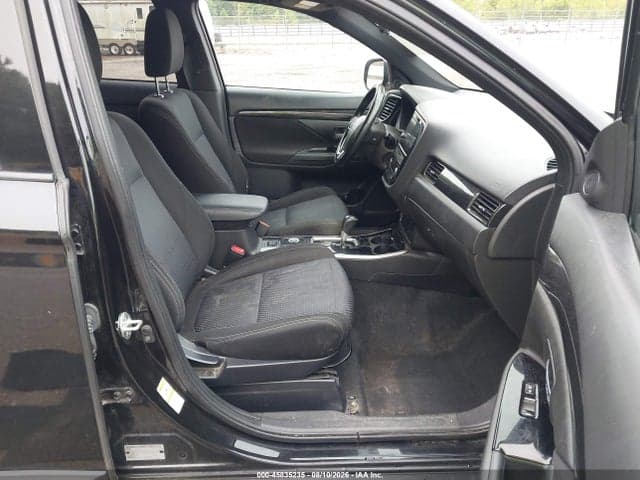 2018 MITSUBISHI OUTLANDER LE 5