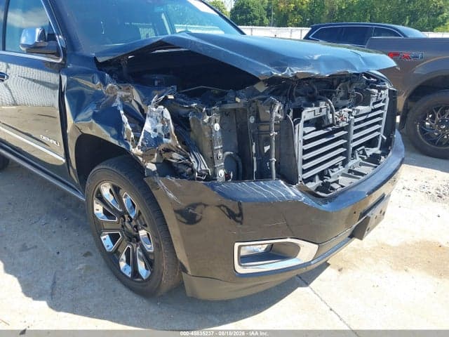 2019 GMC YUKON DENALI 5
