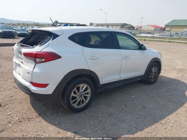 2018 HYUNDAI TUCSON SE 4