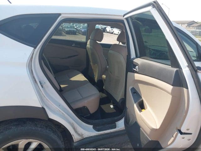2018 HYUNDAI TUCSON SE 8