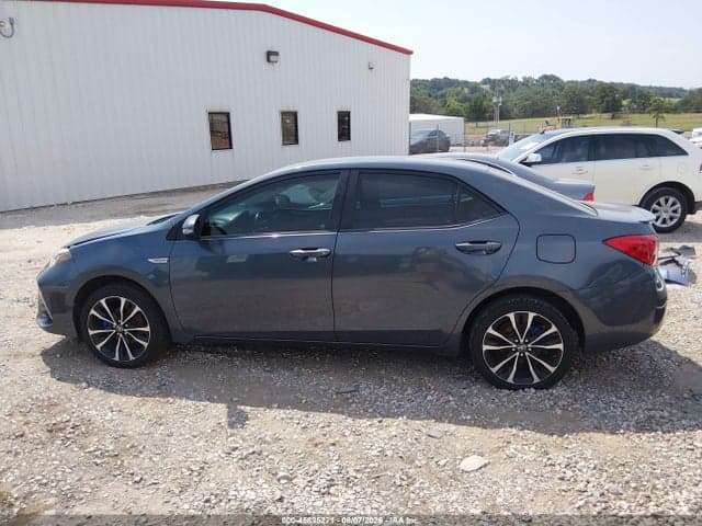 2017 TOYOTA COROLLA SE 14