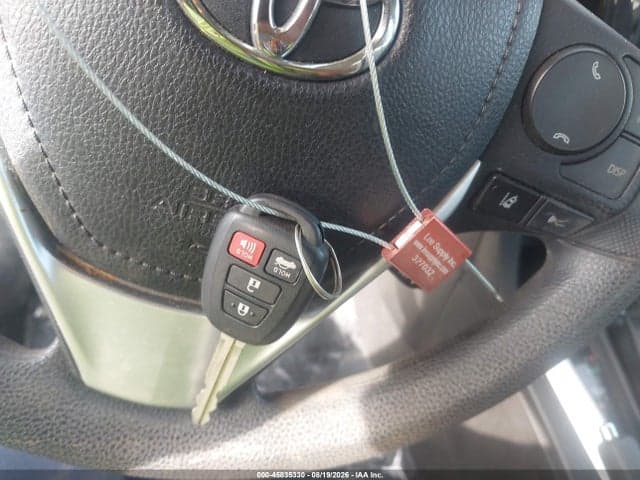 2017 TOYOTA COROLLA LE 11
