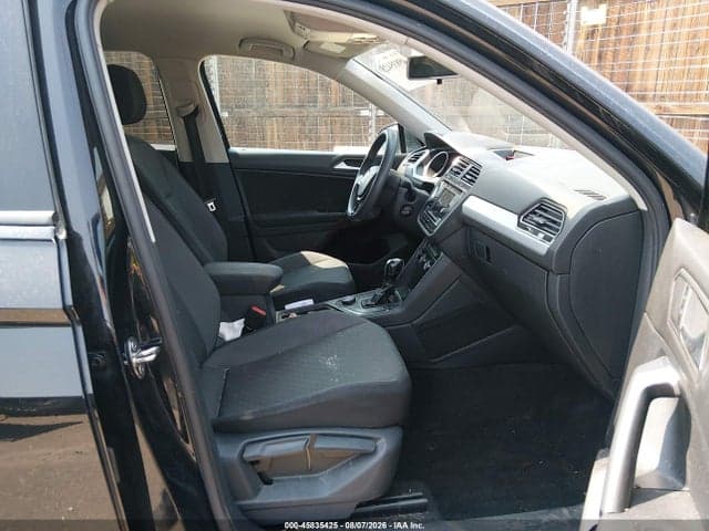 2019 VOLKSWAGEN TIGUAN 2.0T S 5