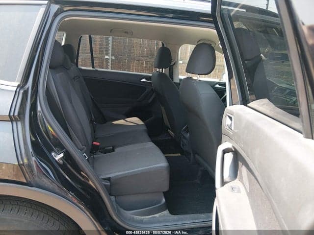 2019 VOLKSWAGEN TIGUAN 2.0T S 8