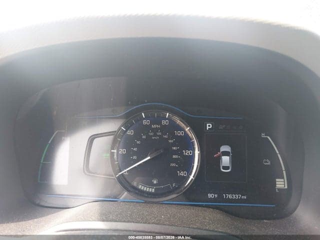 2017 HYUNDAI IONIQ HYBRID BLUE 7