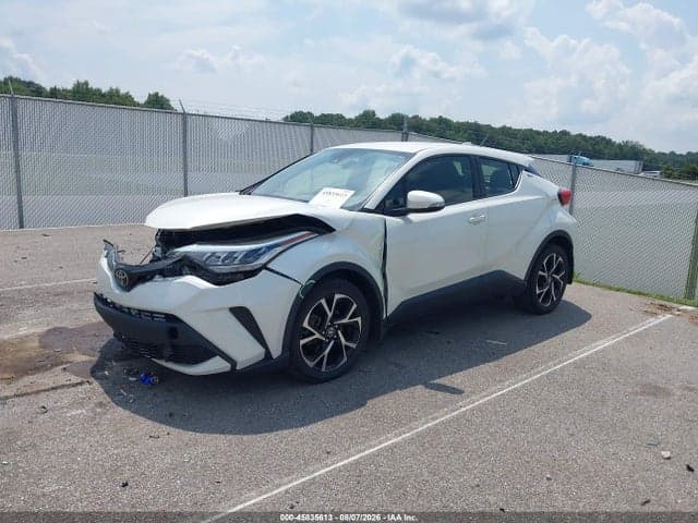 2021 TOYOTA C-HR XLE 2