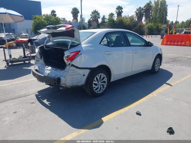 2017 TOYOTA COROLLA LE 4