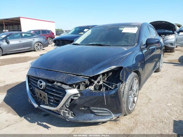 2018 MAZDA MAZDA3 TOURING 2