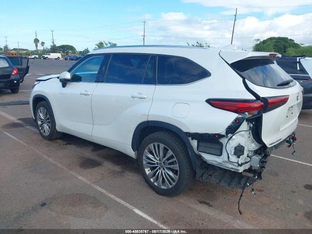 2022 TOYOTA HIGHLANDER PLATINUM 3