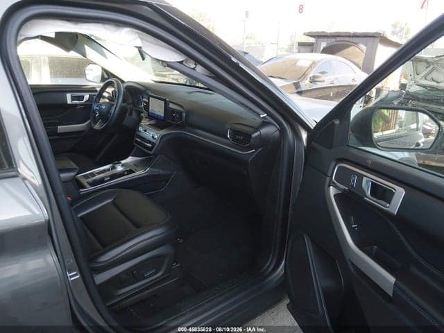 2021 FORD EXPLORER XLT 5
