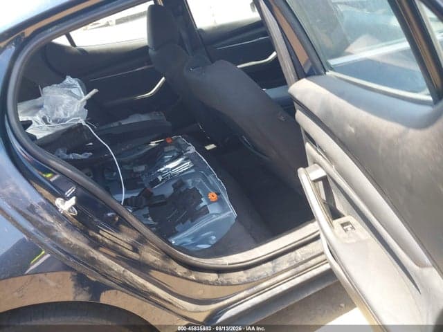 2022 MAZDA MAZDA3 2.5 S 8