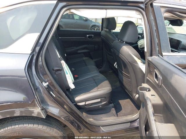 2025 KIA SORENTO S 8