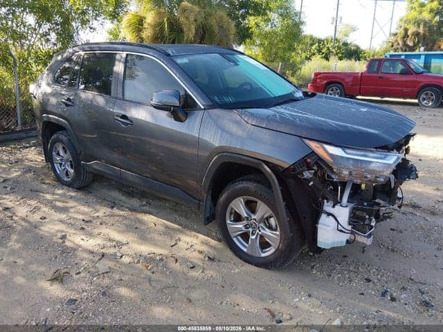 2025 TOYOTA RAV4 XLE 1