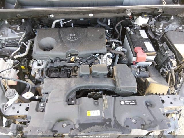 2025 TOYOTA RAV4 XLE 10