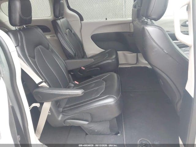 2024 CHRYSLER PACIFICA TOURING L 8