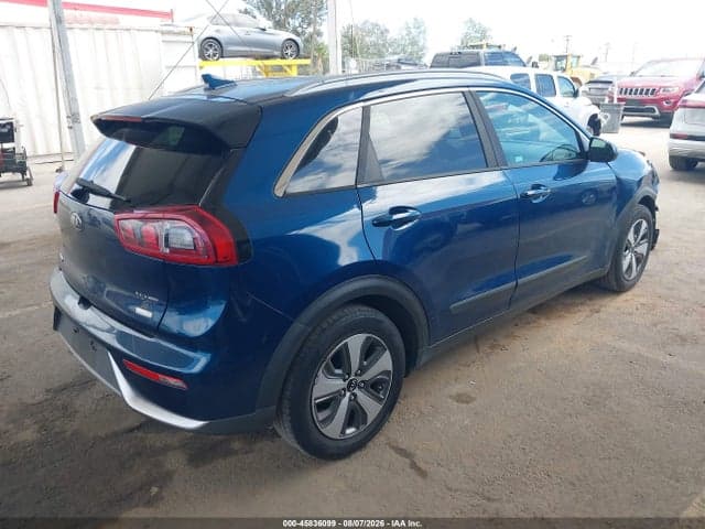 2017 KIA NIRO LX 4