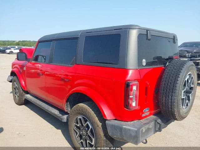 2023 FORD BRONCO OUTER BANKS 3