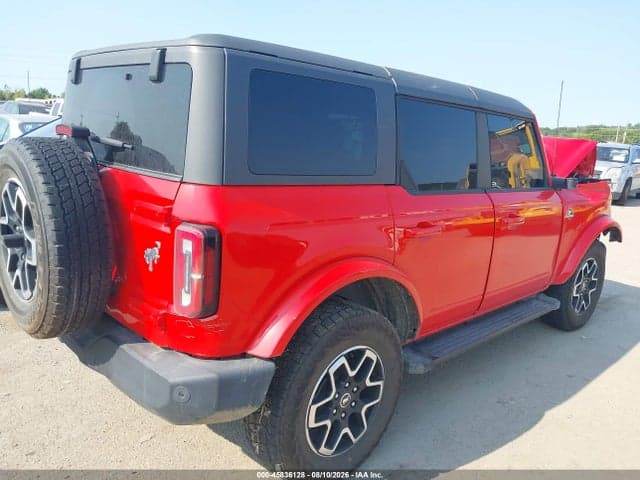 2023 FORD BRONCO OUTER BANKS 4