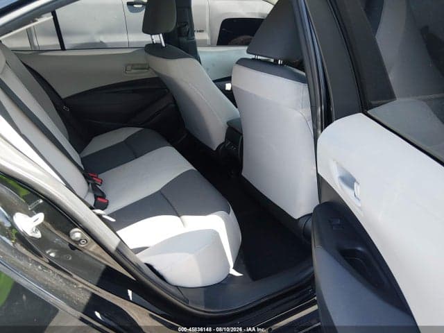 2026 TOYOTA COROLLA LE 8