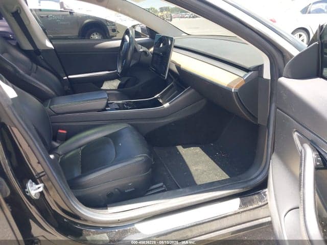 2017 TESLA MODEL 3 LONG RANGE/STANDARD 5
