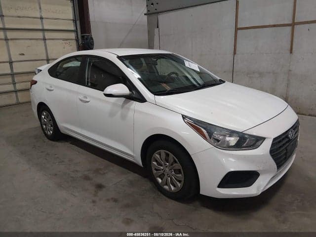 2018 HYUNDAI ACCENT SE 1