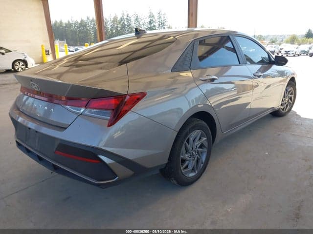 2024 HYUNDAI ELANTRA SEL 4