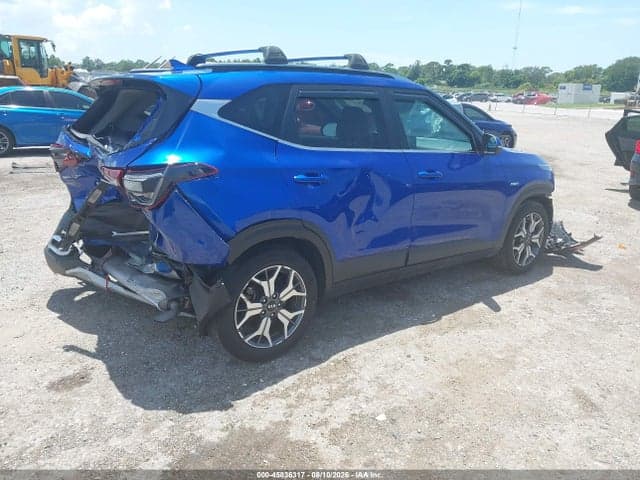 2021 KIA SELTOS EX 4