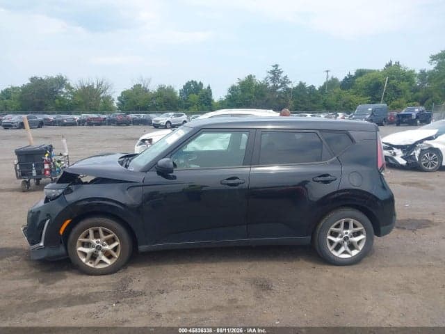 2023 KIA SOUL S 14