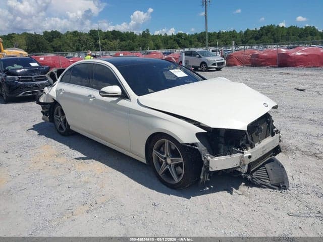2017 MERCEDES-BENZ E 300 1