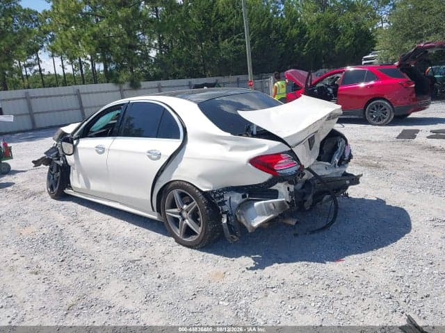 2017 MERCEDES-BENZ E 300 3