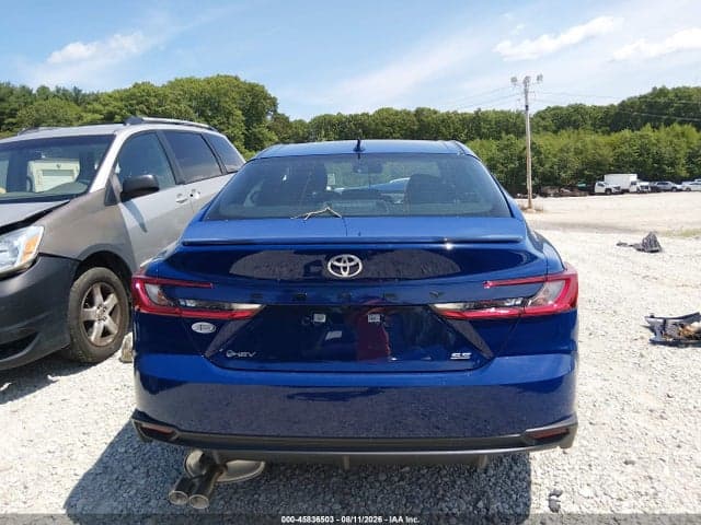 2026 TOYOTA CAMRY SE 16