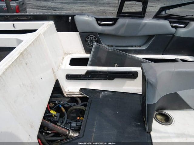 2017 MOOMBA OTHER 8