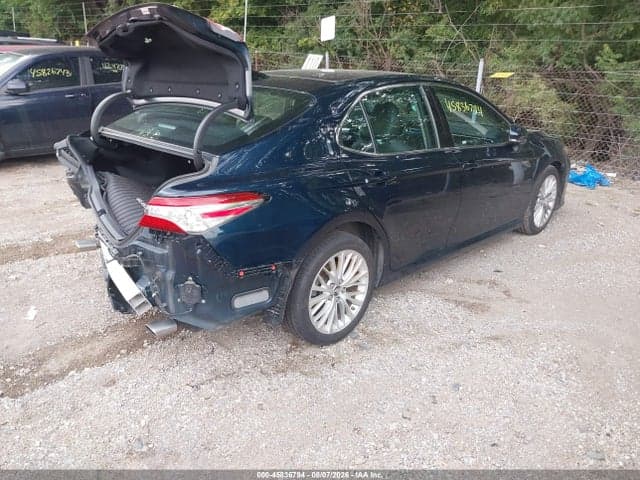 2018 TOYOTA CAMRY XLE V6 4