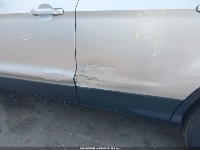2017 FORD ESCAPE SE 6