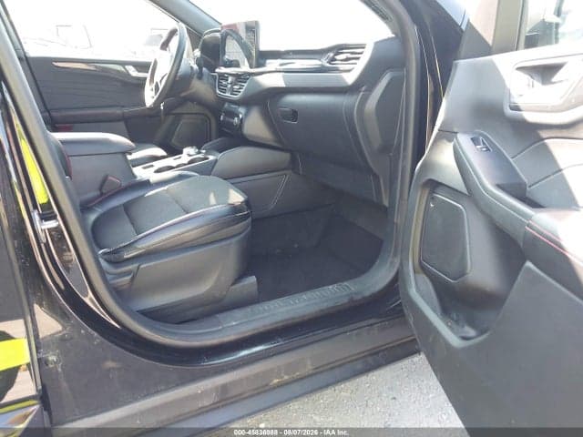 2024 FORD ESCAPE ST-LINE 5
